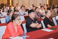 乐立福全景门差异化设计，打破市场同质化困局