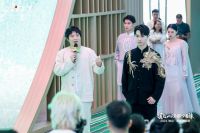 国风服装设计师张突然：跨界合作引潮流，携手冠珠瓷砖共绘国色山河之美