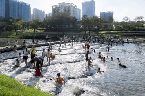 水与城的空间交织与新生：景观建筑师王娜的城市水脉营造