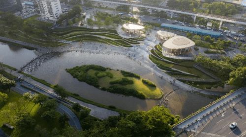 水与城的空间交织与新生：景观建筑师王娜的城市水脉营造