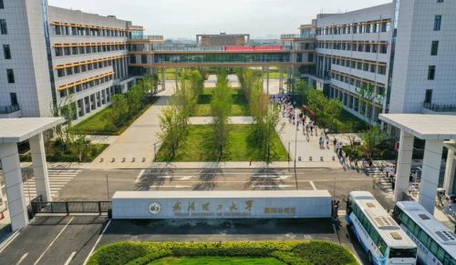 高考加油！三雄极光在985、211等你~