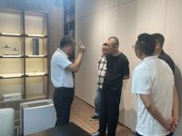 共话家居发展新趋势：湖南千思装饰集团一行莅临鹰牌总部参观交流