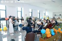 沃伦寻宝记 媒体大咖沉浸式探访沃伦门窗佛山生产基地  20余家媒体工厂寻宝 亲鉴沃伦门窗「高端」实力