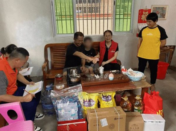 广东省装饰行业协会2024年度爱心助学活动圆满结束