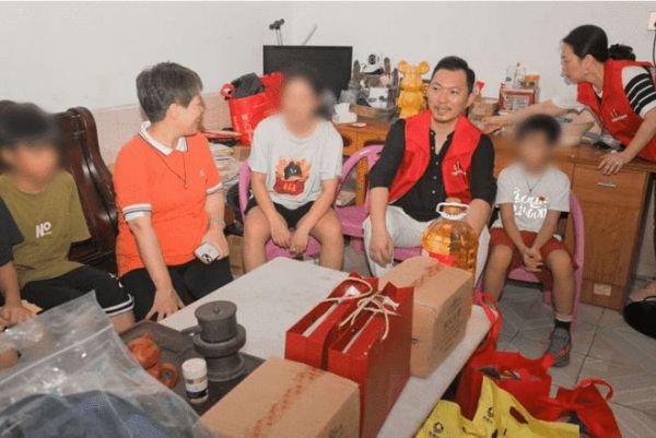 广东省装饰行业协会2024年度爱心助学活动圆满结束