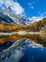 2025，联塑星舫与您一起探索户外旅XIU新体验