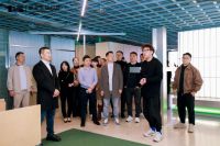 E 格 × 谷腾跨界巨献 观颜系列霸屏高端，性能颜值双加冕