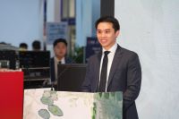 直击展会首日盛况！VANT韦得品牌璀璨启航，引领门窗新风尚！