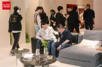 引领未来家居新范式 顾家家居携客餐厅新品亮相2025深圳国际家具展