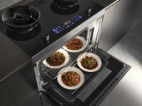 定义未来中国厨房范式 方太集成烹饪中心「中国方案」亮相AWE 2025！