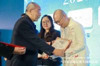 卓木王《人大椅》获评大国精品丨从东阳木匠到国家殿堂的品牌破圈之路