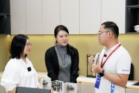 网易家居主编&设计师于艳探展思造展厅：解码高端五金如何重塑家居美学新范式