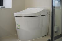 “逐光而居”，为居者打造明亮、舒适、耐用的品质卫浴空间