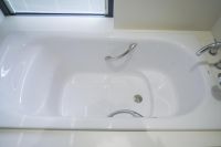 “逐光而居”，为居者打造明亮、舒适、耐用的品质卫浴空间