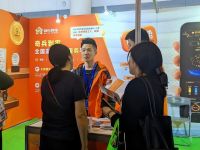 奇兵到家燃爆成都建博会首日！创新售后模式引商家围观