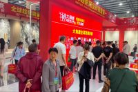华中建陶第一展人气王！大角鹿超耐磨火爆高安陶博会