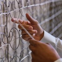 世界环境日｜与地球共息，海丝腾以匠心工艺编织绿色愿景