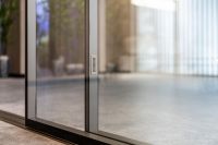 浪眼探好物：洛兰世嘉巨光N50（全屏双玻），以极简美学与精工科技，重定义现代人居空间