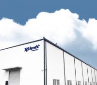 丽杰特性板材荣膺2025塑胶地板十大品牌，以A级防火技术蝉联弹性地板十大品牌