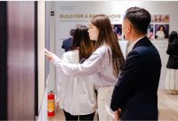 必美地板｜家居市场白热化决赛的关键，竟然是...