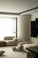 OCID原里设计 x 万科新都心丨原木焦糖色系的时尚美学，抚平内心的嘈杂