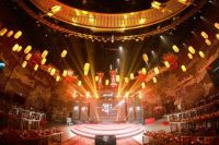 榜样力量 | 强辉精工瓷砖斩获2025年度家居领军品牌！