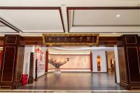 典藏精品｜佳士得再掀黄花梨拍卖热潮，巧夺天工收藏高定不容错过