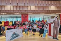 携手肖战点亮纽约时代广场，Lamett乐迈石晶引领黄金周家居消费热潮