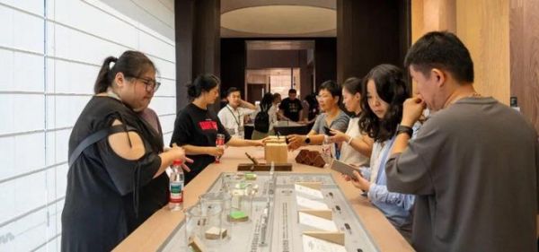 燃爆双节！莫干山全屋定制厂购狂揽120单，350+份豪礼送不停，惠民热潮席卷全场！