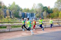 “链家温榆河公园欢乐跑”开跑，500位跑者探索“体育+文旅“新路径