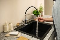 汉斯格雅沄雨厨房龙头上市，联合硕科SCHOCK推出晶莹厨房套装，打造精致厨房好搭档