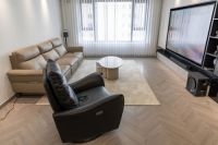 别让所谓的“精装房标准”，限制了你对家的想象！看天格中国高端实木地板如何为家注入个性表达