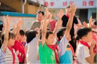 博蕊斯家居点亮求学成长之路，金秋送暖，博爱同行