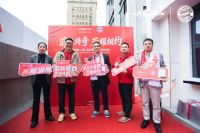 “菲凡传奇，蓉耀相约” 拜仁传奇球星空降成都，菲斯曼携足球热潮暖动蓉城