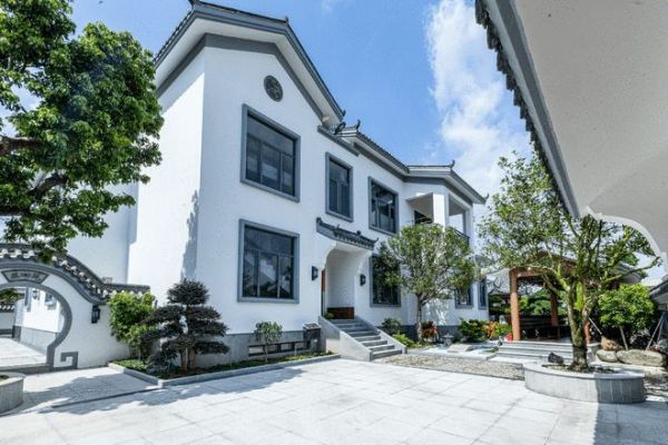 屋主案例 | 视频专访：游走艺术间！他把画廊装进360㎡的家