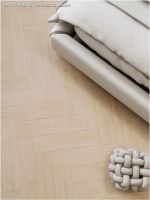 浅色人字拼木纹砖，是温柔感的良配