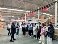 媒体团走进飞美家具天津工厂 探寻“滴滴模式”背后的柔性化智造密码
