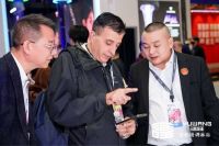 亲爱相约！浴旺智能情调淋浴品牌闪耀2025广州设计周