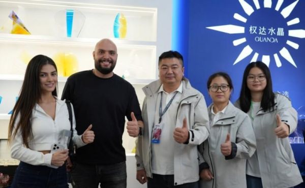 以晶为媒,与光同行 | 权达水晶于广州设计周续写工艺与商业交融的新篇