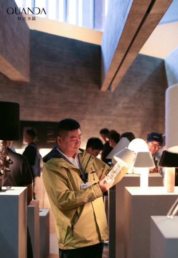 以晶为媒,与光同行 | 权达水晶于广州设计周续写工艺与商业交融的新篇