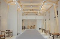 区氏家具与区氏传统木作陈列馆是什么关系？