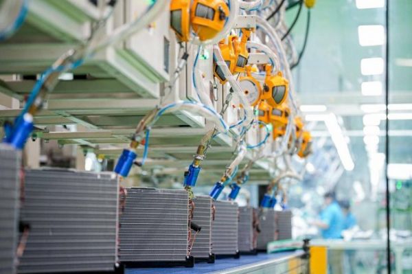 从“日本制造”到“学习中国”：AWE美的展区见证日本工匠精神的集体“补课”