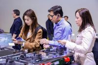 AWE上的“少数派报告”：皇冠电气的长期主义实践