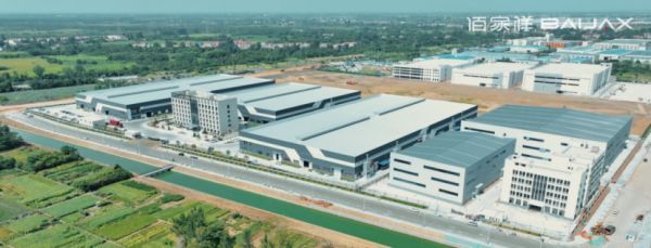 说明: 超级工厂航拍视频截图