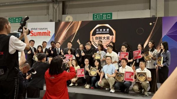 不见不散VAELO V100声霸荣获两大国际奖项，香港展实力诠释家庭智能 KTV 新趋势