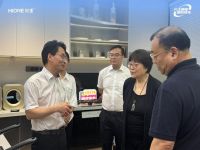 中国五金制品协会理事长张东立一行莅临火王考察 