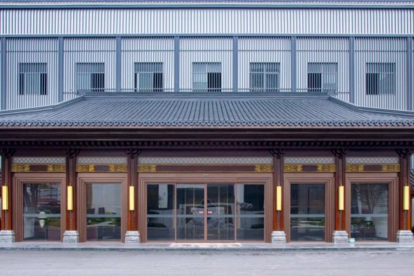 致敬第十个中国品牌日｜李忠信红木：以信为本，筑就红木大国品牌标杆