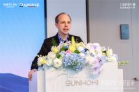 新豪轩门窗与老虎粉末达成战盟，高端淋浴房新品同步亮相