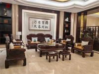 万事红红木丨专做微凹黄檀，品类一应俱全一站购齐