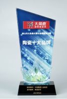 连续九年蝉联“陶瓷十大品牌”，大角鹿凭什么持续被行业认可？